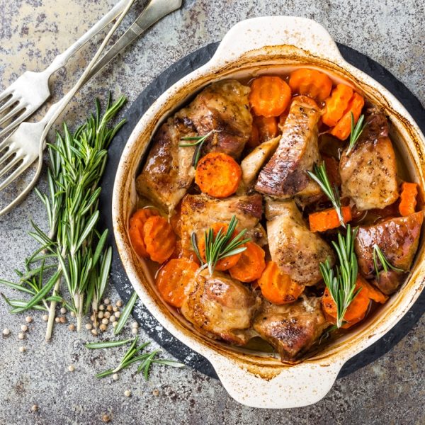 meat-baked-with-carrots-in-the-oven-PB3WM5Z meat-baked-with-carrots-in-the-oven-PB3WM5Z